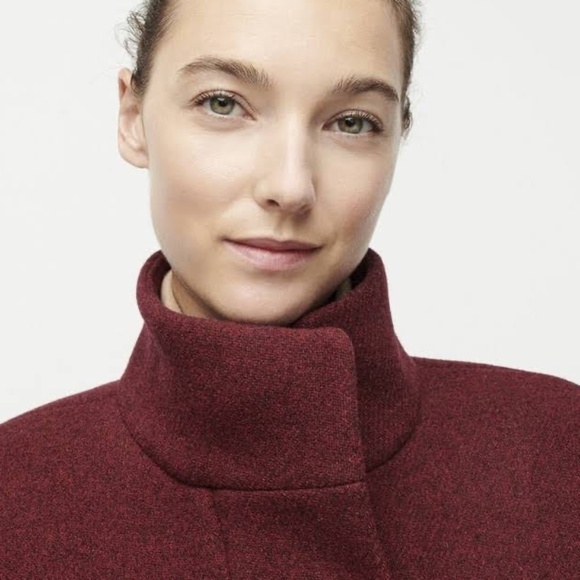 ✨NWT✨ J.CREW Cocoon Coat in Italian stadium-cloth Wool Blend Maroon Sz 0 (XS) - Picture 3 of 16